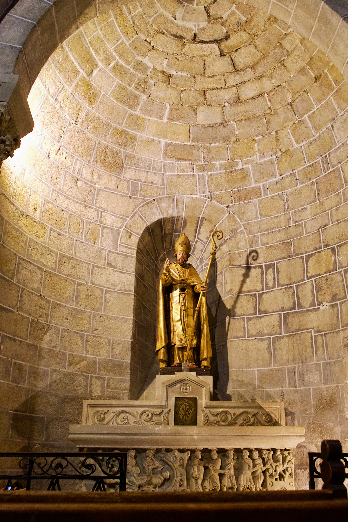 ABBAYE DE SAINT HILAIRE RELIQUES AUDE ACTUALLY