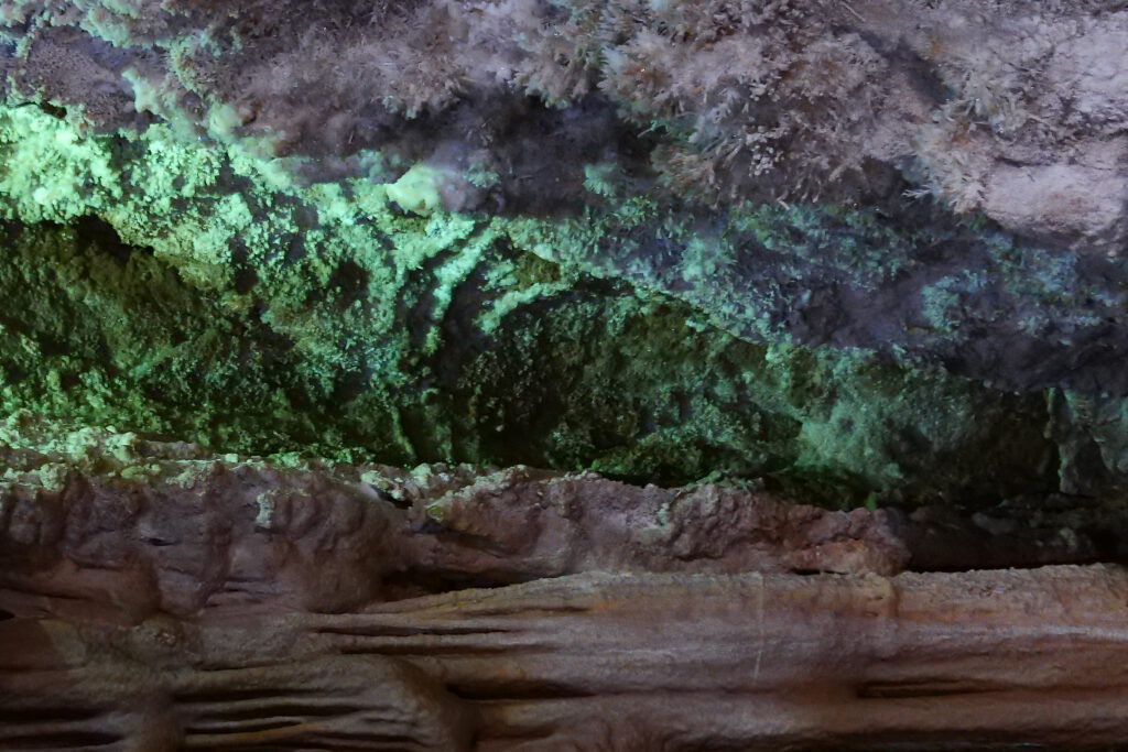 grotte de limousis salle du lustre