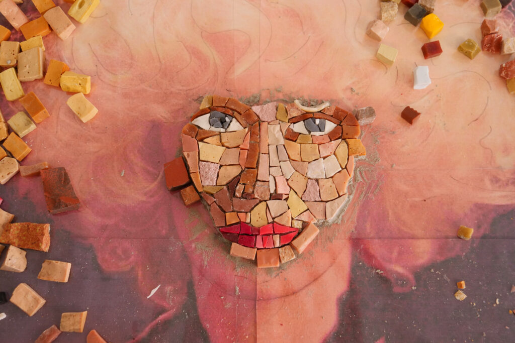 elise alignan recomposée atelier mosaique aude actually